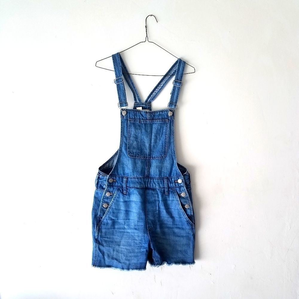 MADEWELL Adirondack Short OverallS
FRAYED HEM